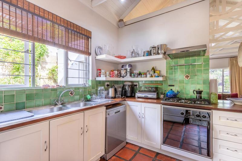 To Let 4 Bedroom Property for Rent in Rondebosch Western Cape